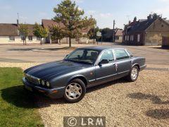 JAGUAR Xj8 (Photo 1)