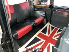 CARBODIES Taxi Anglais (Photo 4)