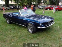 FORD Mustang (Photo 1)