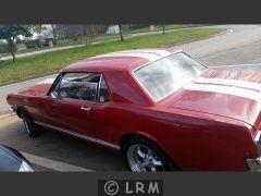 FORD Mustang (Photo 2)