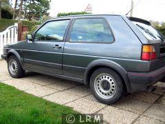 VOLKSWAGEN Golf (Photo 2)