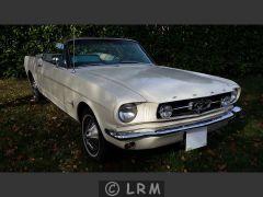 FORD Mustang (Photo 2)