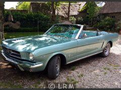 FORD Mustang (Photo 3)