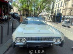 LINCOLN Continental (Photo 2)