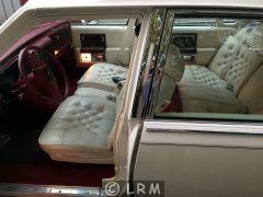 CADILLAC Brougham (Photo 5)