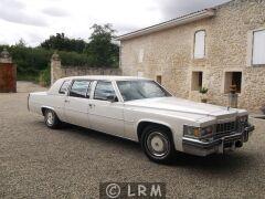 CADILLAC Fleetwood (Photo 1)