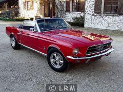 FORD Mustang (Photo 2)