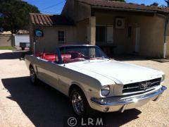 FORD Mustang (Photo 1)