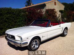 FORD Mustang (Photo 2)