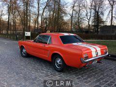 FORD Mustang (Photo 3)