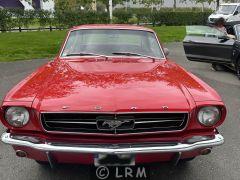 FORD Mustang (Photo 1)