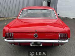 FORD Mustang (Photo 3)