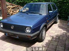 VOLKSWAGEN Golf (Photo 1)