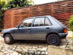 PEUGEOT 205 GR (Photo 2)