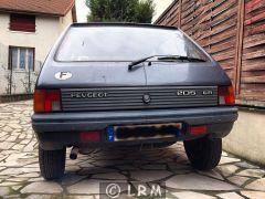 PEUGEOT 205 GR (Photo 3)