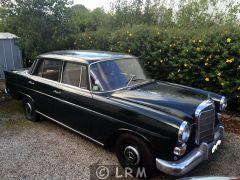 MERCEDES Heckflosse 200D  (Photo 2)