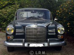 MERCEDES Heckflosse 200D  (Photo 5)