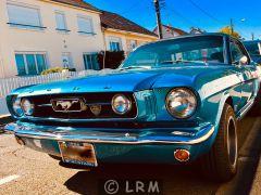 FORD Mustang (Photo 4)