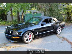 FORD Mustang (Photo 1)