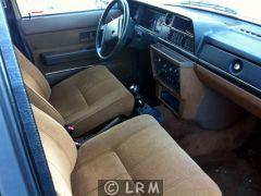 VOLVO 240 (Photo 4)