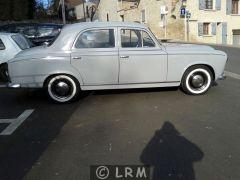 PEUGEOT 403 (Photo 3)