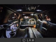 LINCOLN Town Car Limousine (Photo 3)
