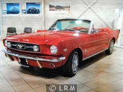 FORD Mustang (Photo 1)