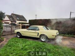 FORD Mustang (Photo 3)