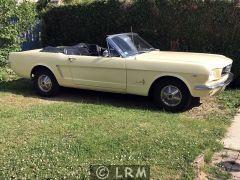 FORD Mustang (Photo 3)
