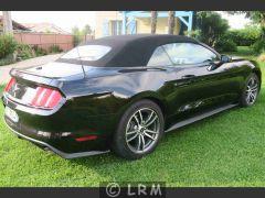 FORD Mustang (Photo 2)