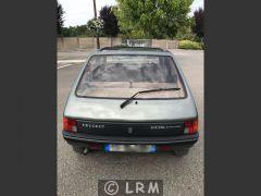 PEUGEOT 205 Automatic (Photo 4)