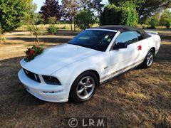 FORD Mustang GT  (Photo 2)