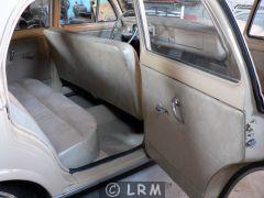 PEUGEOT 403 (Photo 5)