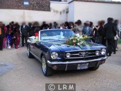 FORD Mustang (Photo 2)