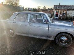 PEUGEOT 404 (Photo 4)