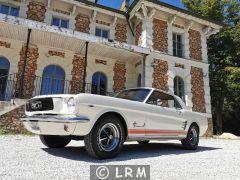 FORD Mustang  (Photo 1)