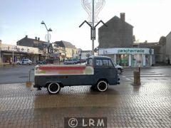 VOLKSWAGEN Combi T2 Bay Window (Photo 4)