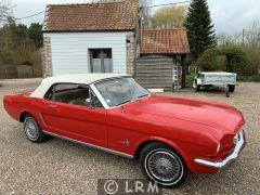 FORD Mustang (Photo 1)