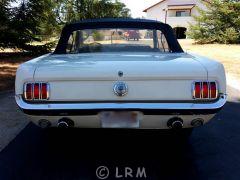 FORD Mustang Cabriolet (Photo 4)