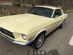 FORD Mustang (Photo 1)