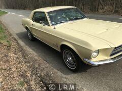 FORD Mustang  (Photo 2)