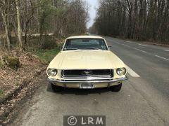 FORD Mustang (Photo 3)