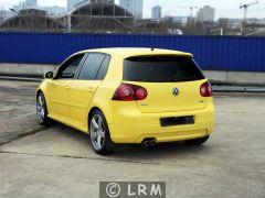 VOLKSWAGEN Golf GTI (Photo 2)