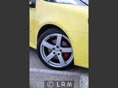 VOLKSWAGEN Golf GTI (Photo 3)