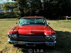 CADILLAC Coupe DeVille (Photo 3)