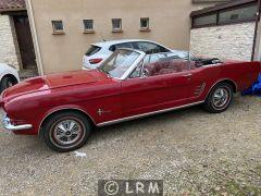 FORD Mustang  (Photo 1)