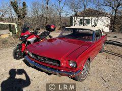 FORD Mustang (Photo 2)