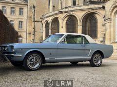 FORD Mustang (Photo 1)