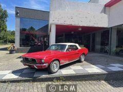 FORD Mustang (Photo 2)