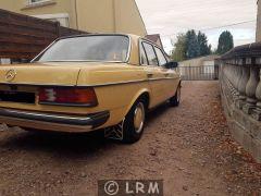 MERCEDES W123 200 (Photo 2)